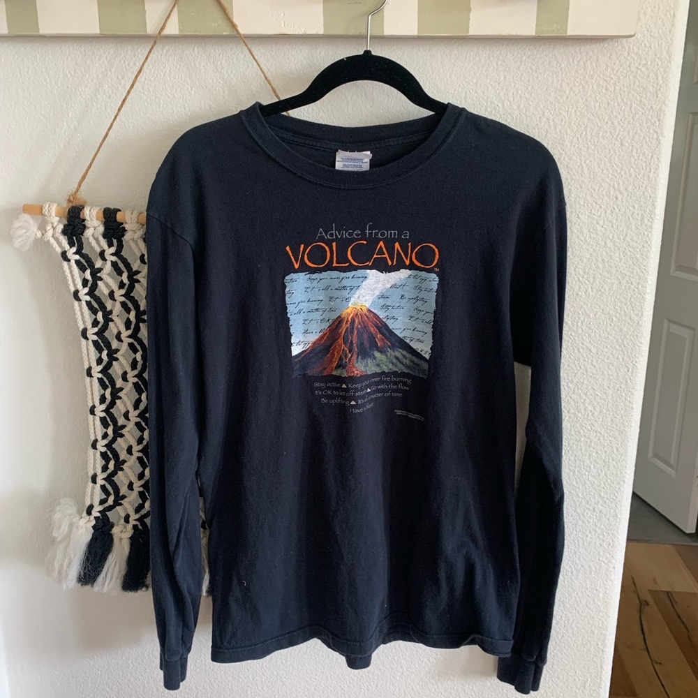 Volcano long sleeve tee